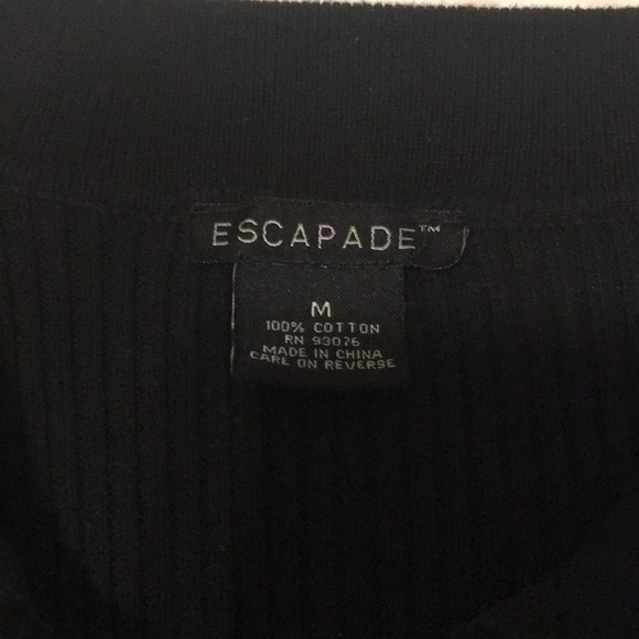 Comfy button down short sleeved sweater - Picture 3 of 4